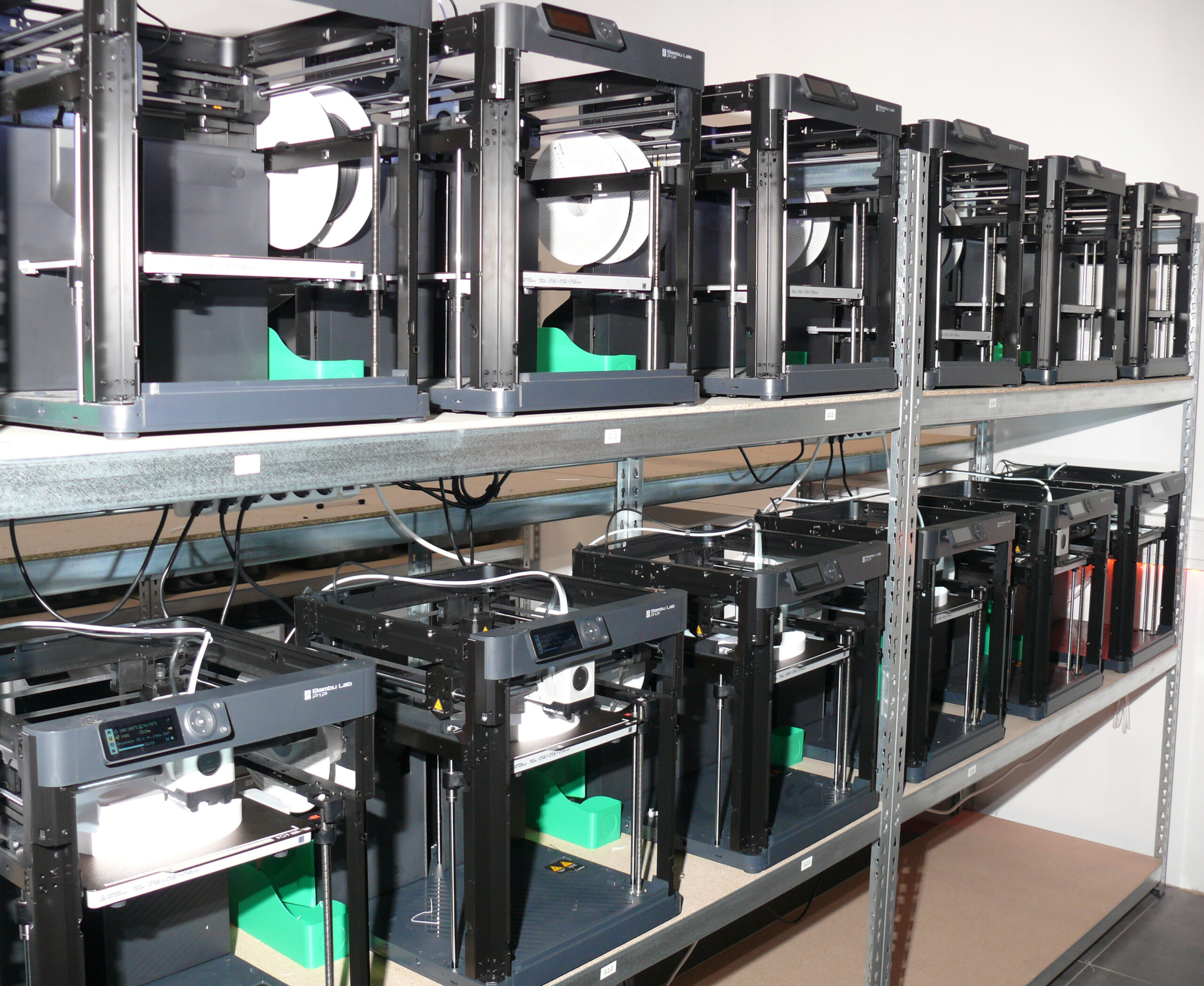 3D-Druckerfarm von c&b printhub in Nordhorn